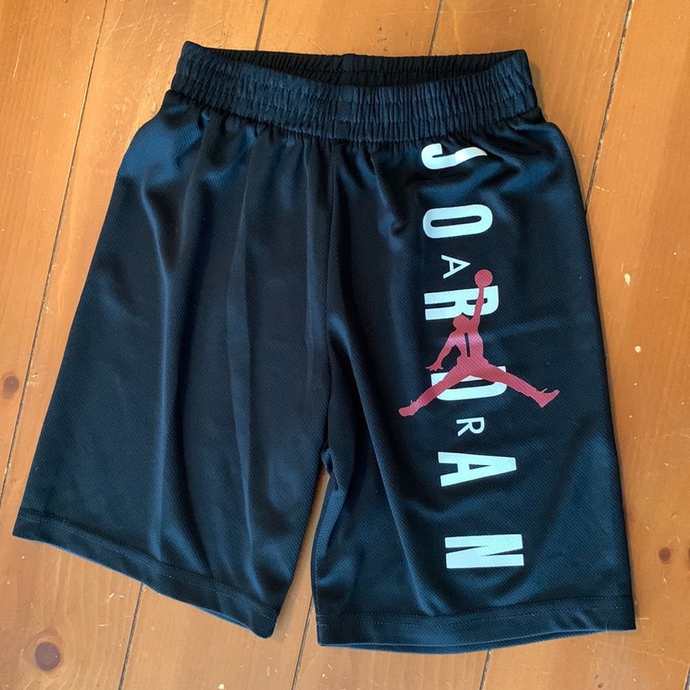 Boys Nike Jordan shorts